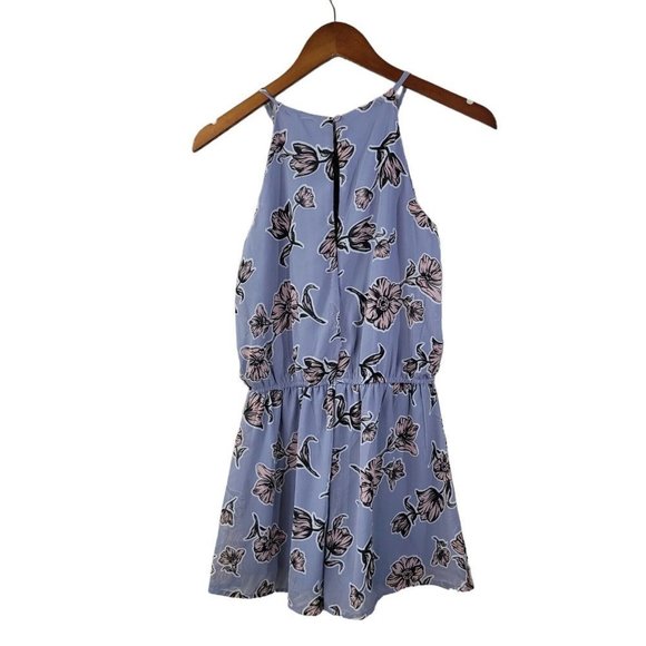 Japna Size Small Romper Shorts light weight Blue floral surplice top - Picture 4 of 5